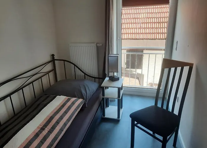 Exklusive Wohnoase Mit 3 Schlafzimmern Mwst Ausweisbar Grosser Balkon In Toller Lage Von Apartamento Melsungen